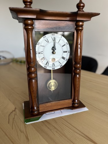 Vintage regulator wanduhr - vintage,