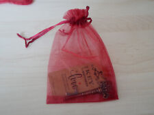 Schlüsselanhänger " The Key to Happiness " in einem Organzasäckchen neu