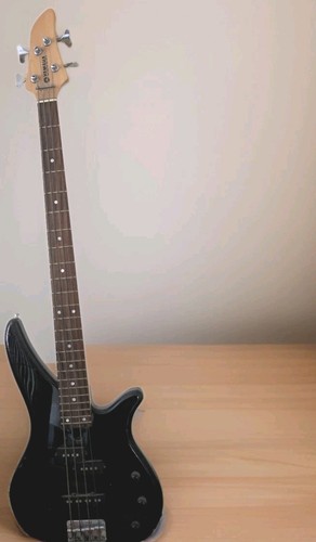 Yamaha bass gitaree - yamaha,
