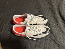 Nike Mercurial Sportschuhe Grösse42