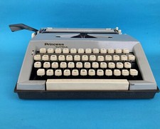 Reise Schreibmaschine PRINCESS norma Keller & Knappich Augsburg Western Germany
