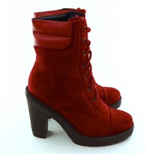 Stiefelette in Veloursleder