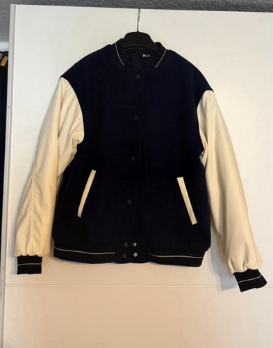 Dunkelblaue college jacke - college, in