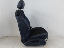 Opel Corsa D Sitz vorn rechts