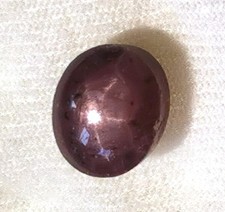 STERNRUBIN Cabochon oval Rubin  9,00 ct 11,33 x 9,17 x 7,17 mm Indien