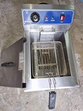  Elektro-Fritteuse mit Ablasshahn – 16L Inhalt, 6L Öl – 400V – Gastroqualität
