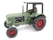 276HO /67 - Wiking H0 38d - Traktor / Trecker Deutz mit Fahrer