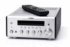 Yamaha RX-E810 Natural Sound