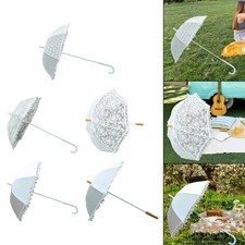 Weißer Spitzenschirm