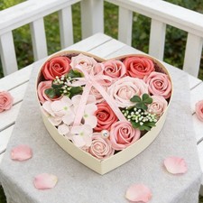 Nachdenkliche Herzbox