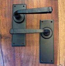 Mattschwarze viktorianische