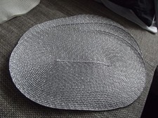 4 Tischsets silberfarben 31/46 cm neu