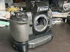 Nikon F100 35mm Film Camera