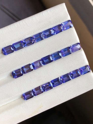 Blauer natürlicher tansanit - blauer,