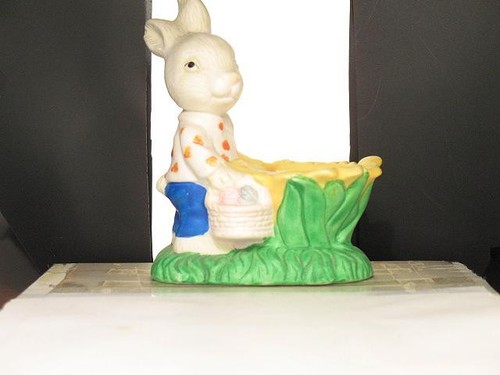 Eierbecher hase mit - eierbecher,, blume