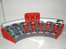 Formel 1 display Michael Schumacher 7 Weltmeister Autos Benetton Ferrari