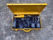 REMS Pressmaschine Presszange Akku-Press mit 3 Pressbacken und 2 Akkus