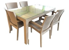 Gartentischmöbel mit