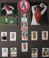 FUSSBALL 2 PK + 12 x SICKER +