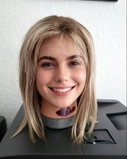 Short Blonde Highlight