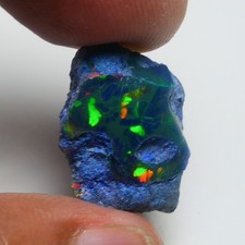 Blauer Opal grob 12,20 kt -