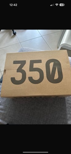 Adidas yeezy boost - adidas,
