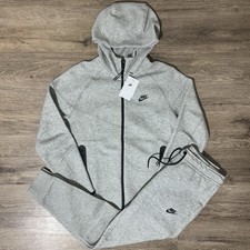 Nike Tech Fleece