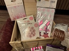 Nr. 129 Geburtstags-Set Rosa - Truhe, Lichterkette, Luftballons, Deko u.v.m