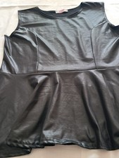 Oui Paris- Bluse-Ärmelos-