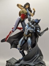 Große Batman vs Wonder Woman Statue Figur Sammler Deko Injustice Standfigur