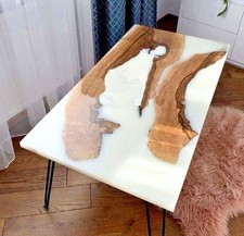 Weißer Epoxidharz Tisch -