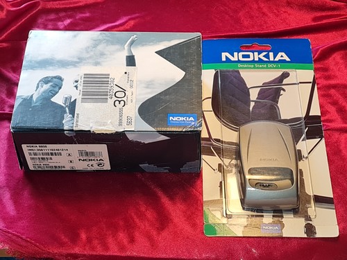 Nokia 8850 desktopstand - &, ●