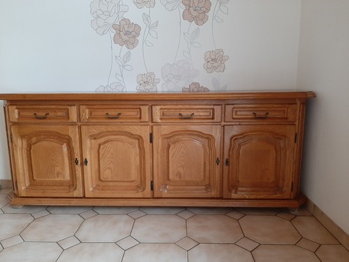 sideboard