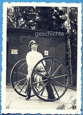 2 x Foto, Ausbildung zum Feuerwerker, Mutprobe an der Feuerleiter, um 1938 !!!