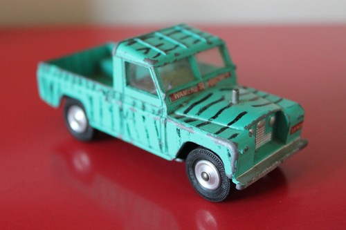 Corgi toys land rover - corgi,
