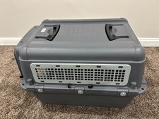 AniOne Transportbox Größe M (70x50x47 cm) – stabile Tiertransportbox mit Zubehör