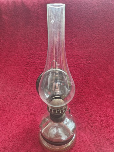 Antike petroleumlampe mit - petroleumlampe,