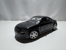1:18 Audi TT Schwarz Revell