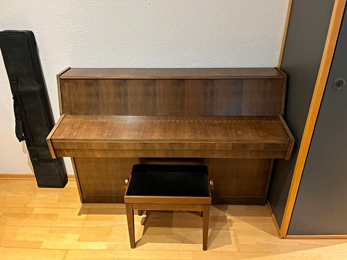 Schimmel piano - schimmel,