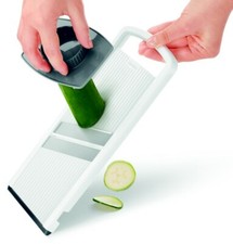 GEMÜSEHOBEL 2 KLINGEN