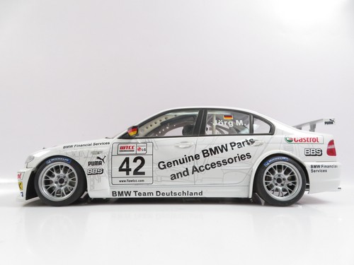 Autoart bmw 320i no 42 - 1:18,