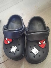 Crocs Spiderman Schuh Pin