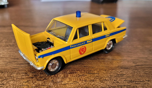 Vaz lada 2101 polizei - vaz, gelb