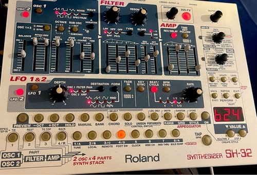 Roland synthesizer - roland, sh-32