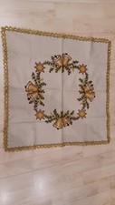 Weihnachtsdecke selbst gestickt - Handarbeit - Gr. 73 x 73 cm