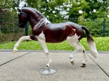 Breyer Pferd Totilas/Enchante Traditional Modellpferd