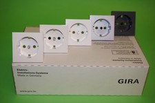 Gira Abdeckung für Steckdose System 55 Reinweiß glänzend, matt, etc. wählbar