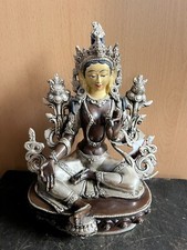 Feuerversilberter Buddha Grüne Tara aus Nepal. Bronze 23cm
