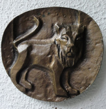 Wunderschöner Löwe Bronzeplatte, Sternbild ? massiv ca. 500 g,