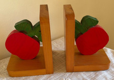 Buchstützen Apfel - Holz -  Castle Project Workshop Camebridge - vintage